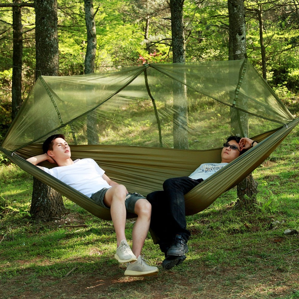 Green hotsell Bug Netted 2 Person Indoor or Outdoor Rainbow Hammock Ships Free Priority